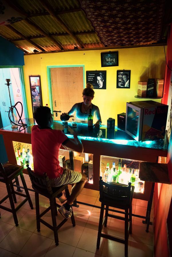 Bricks And Bamboo Hostel Anjuna Esterno foto