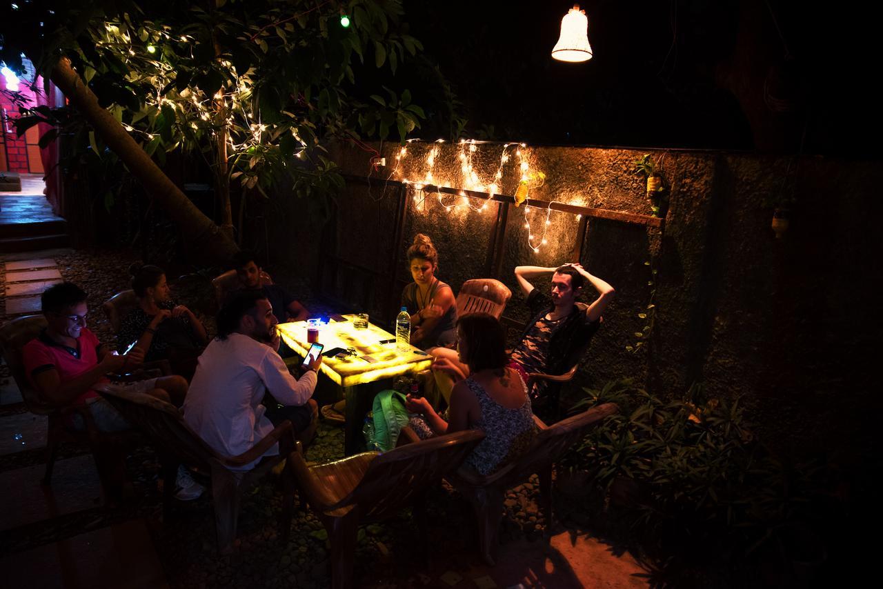 Bricks And Bamboo Hostel Anjuna Esterno foto